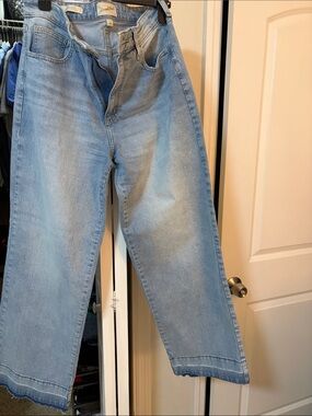 Universal Thread Light Blue Relaxed Women's Jeans